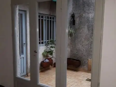 RICCHIERI 400: "EXCLUSIVO USO COMERCIAL" ALQUILO LOCAL CON CASA 3 HABITACIONES