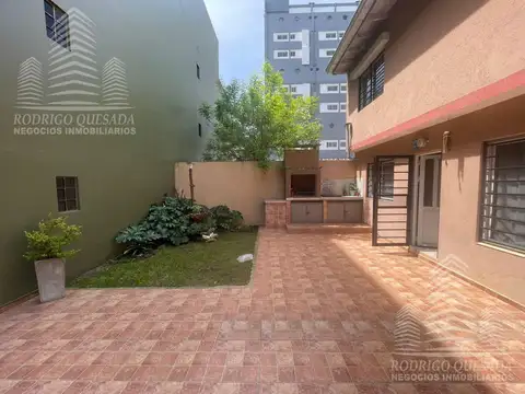 Depto Tipo Casa 3 ambientes con 2 baños