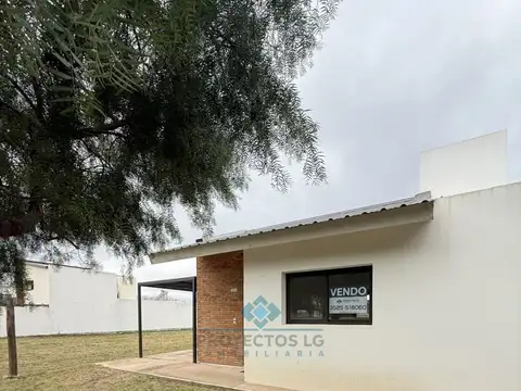 Casa en Venta en Colonia Caroya, USD 87.000
