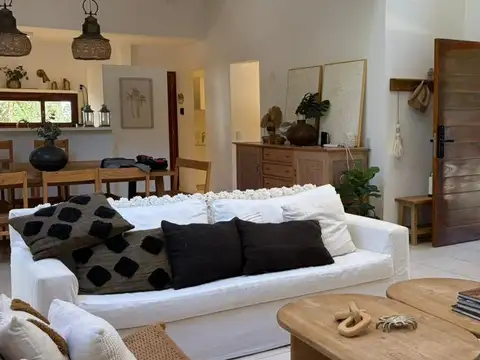 CASA VENTA COSTA ESMERALDA LOSA RADIANTE y PILETA