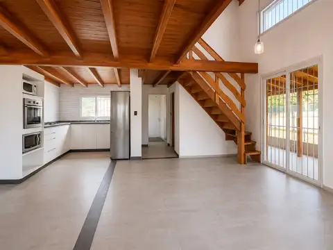 Se vende casa + fábrica de cerveza en V. C. Parque