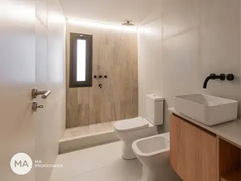 Casa en Venta al Este