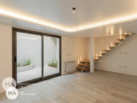 Casa 3 Dormitorios - España 1300 - Rosario Centro | Venta