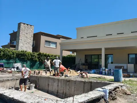 Casa en venta a estrenar El Cantón barrio Norte, Escobar