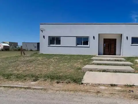 CASA EN VENTA EN HORIZONTES AL SUR