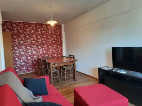 Departamento 6 ambientes con 1 baño