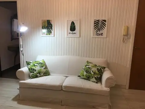 Casa 6 ambientes con 2 baños