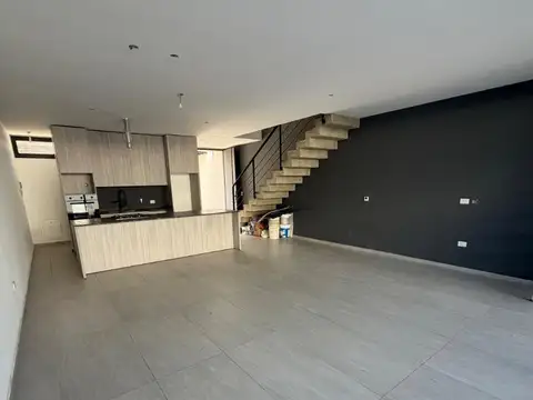 Depto Tipo Casa en Venta de 3 dormitorios