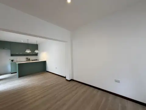 Depto Tipo Casa 5 ambientes con 2 baños