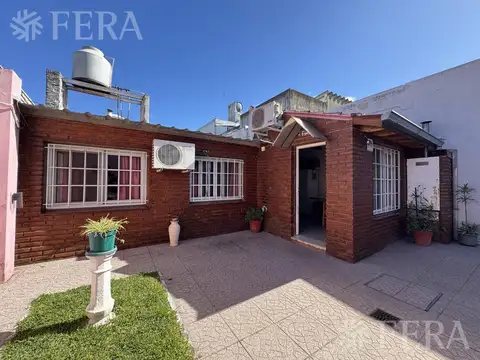 Casa en Venta en Bernal Oeste, USD 160.000