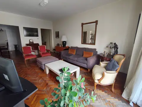 Juan Francisco Seguí 3800, Piso 5