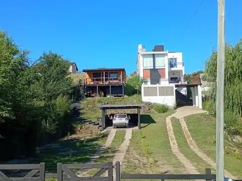 FINANCIO Casa dos dormitorios, excelente oportunidad