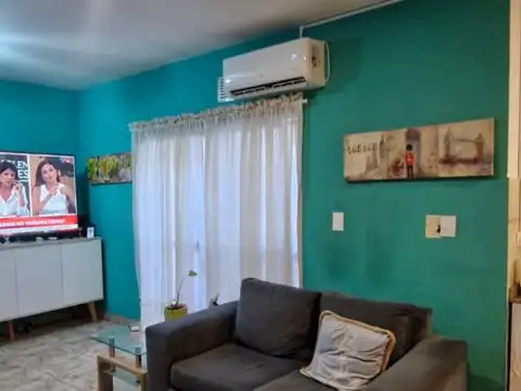 Depto Tipo Casa 3 ambientes con 2 baños