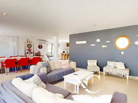 Casa en Venta en Barrio Golf 2, USD 295.000