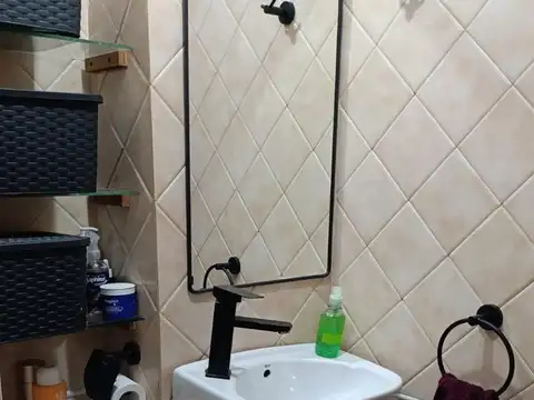 Depto Tipo Casa en Venta 40 años