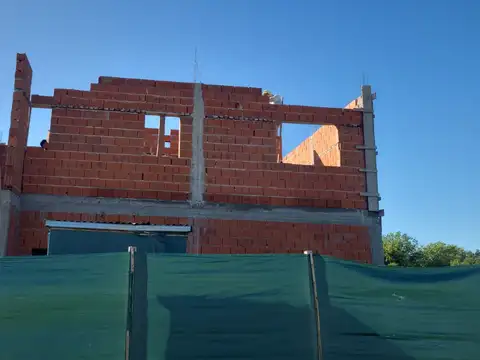 Casa en Venta en Pilar, USD 215.000