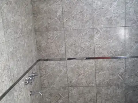 Depto Tipo Casa en Venta en Gregorio De Laferrere, USD 150.000