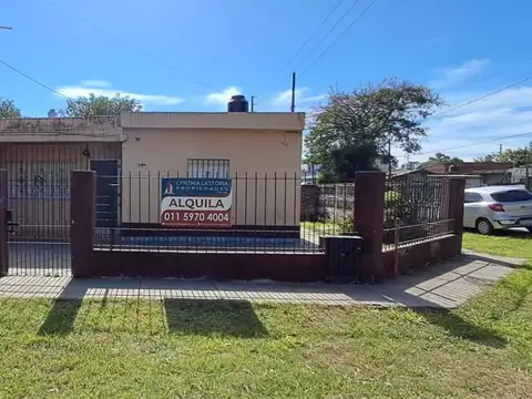 CASA 3 AMBIENTES