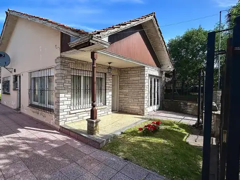 VENTA | 3 PROPIEDADES EN BLOCK DE 3 AMBIENTES | A RECICLAR| EN LO MEJOR DE CONSTITUCION |