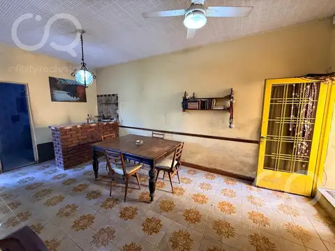 Casa 3 ambientes con 1 baño