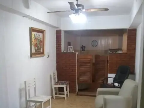 Depto Tipo Casa en Venta de 6 ambientes