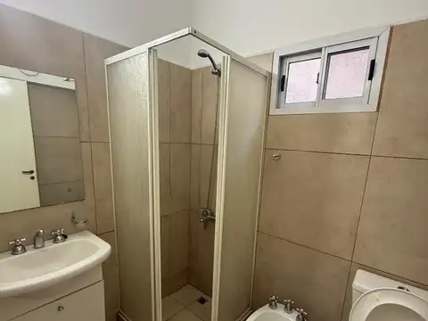 ALQUILER PH 2 AMB CON COCHERA MERLO