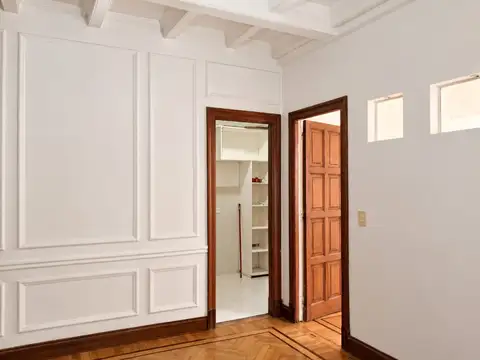 Avenida San Martín 500, Piso 6