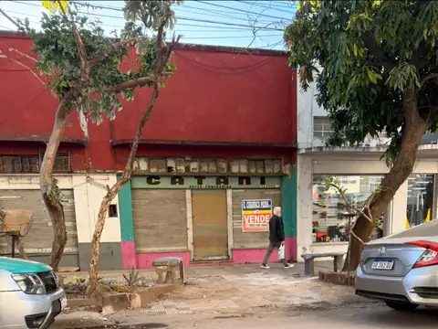 LOCALES - CON VIVIENDA - MICROCENTRO, RESISTENCIA