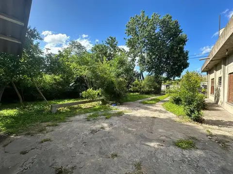 Terreno en Venta en Villa España, USD 49.000