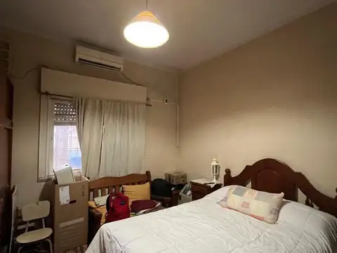 Casa en Alquiler con 2 cocheras