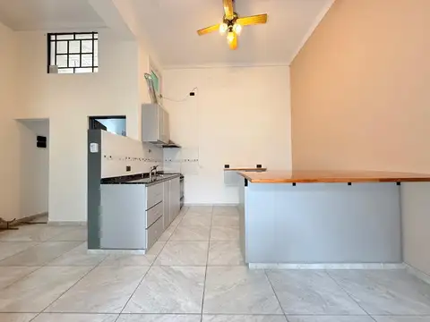 Depto Tipo Casa en Alquiler de 1 dormitorio