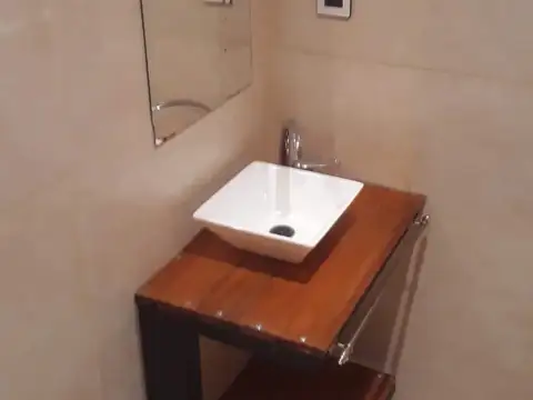 Depto Tipo Casa en Alquiler en Lomas de Zamora, $ 420.000