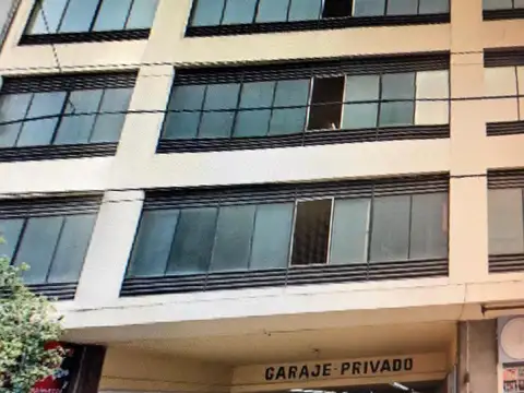 Cochera | URIBURU, JOSE EVARISTO CORREA al 400