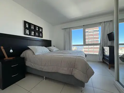 Departamento en Venta en Península, USD 149.000