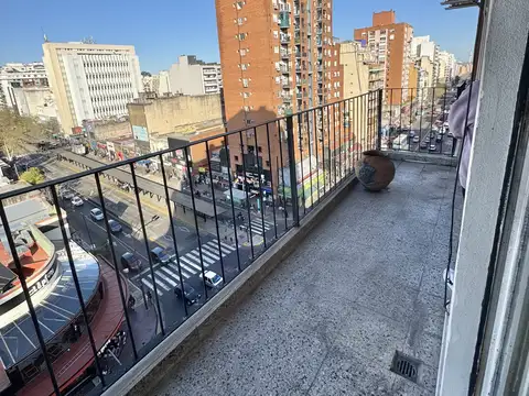 Re-tasado Rivadavia y Nazca 3 Amb. - Vistas Panoramicas - Balcon Corrido - M/luminoso - Apto/prof.