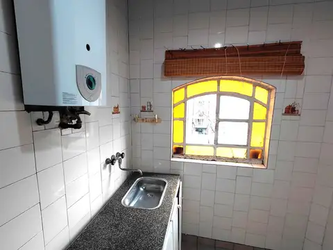 VENTA PH 3 AMB. SIN EXPENSAS 53M2 LUMINOSO LA BOCA