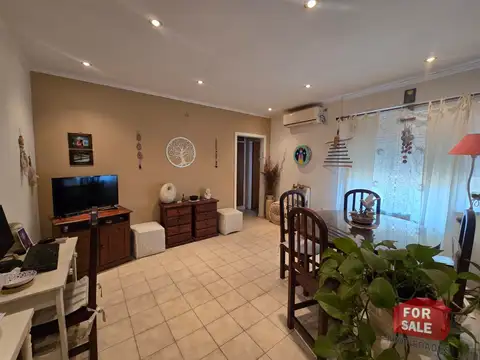 Depto Tipo Casa en Venta 50 años