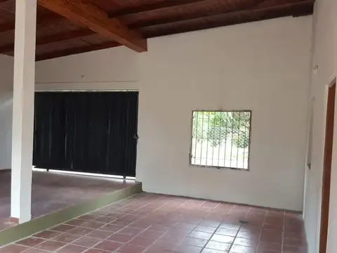 CASA EN BARRIO ITAEMBE MINI