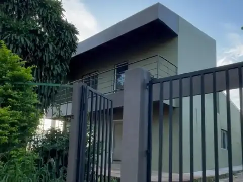 CASA EN BARRIO ITAEMBE MINI