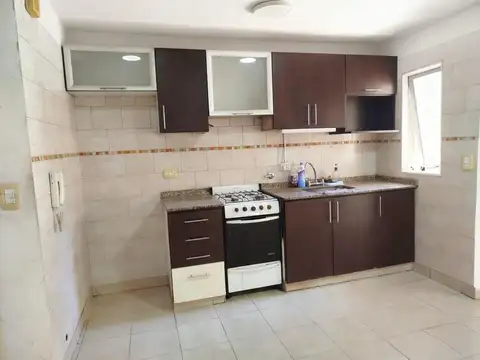 Lituania 676 , Piso PB