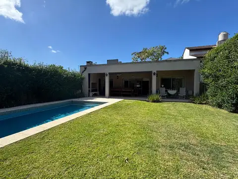 Casa en una planta en Bella Vista