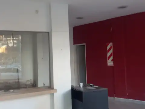 Local en Alquiler en Villa Urquiza, $ 800.000