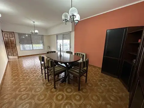 Casa en Alquiler de 3 dormitorios