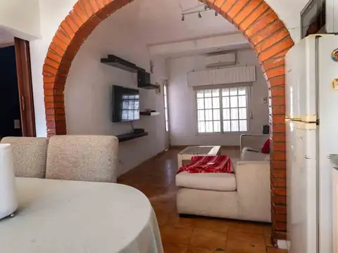 PH en Planta Baja con Gran Potencial para Reciclar