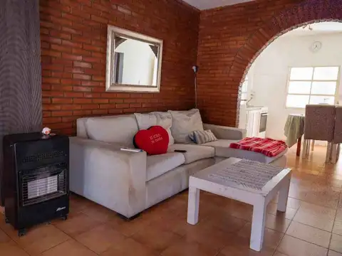 Depto Tipo Casa en Venta de 5 ambientes