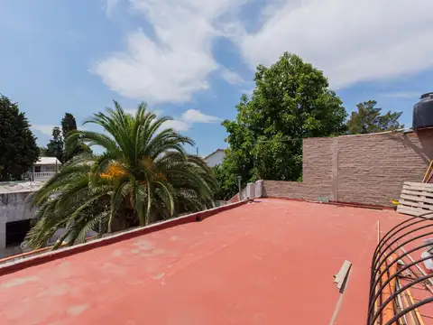 Depto Tipo Casa en Venta 50 años