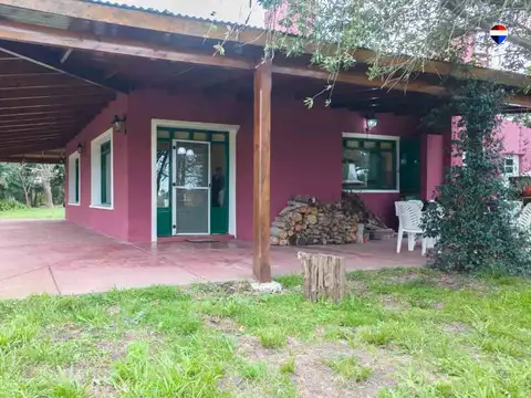 Casa 5 ambientes con 2 baños