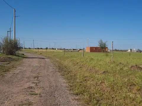 VENTA LOTE BARRIO BICENTENARIO ESCRITURA FINANCIA