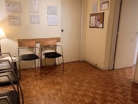 Oficina en Venta con 2 cocheras