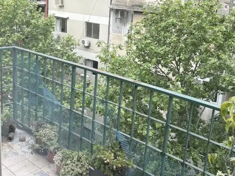 Larrea 1300, Piso 8